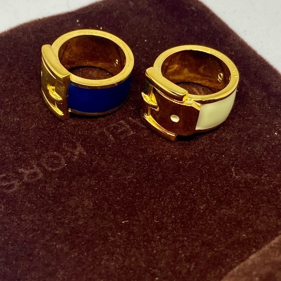 Bundle of 2 Michael Kors MK Buckle Enamel Rings Blue and White In Yellow Gold - Picture 4 of 4